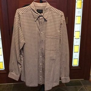 Men’s button down cotton shirt